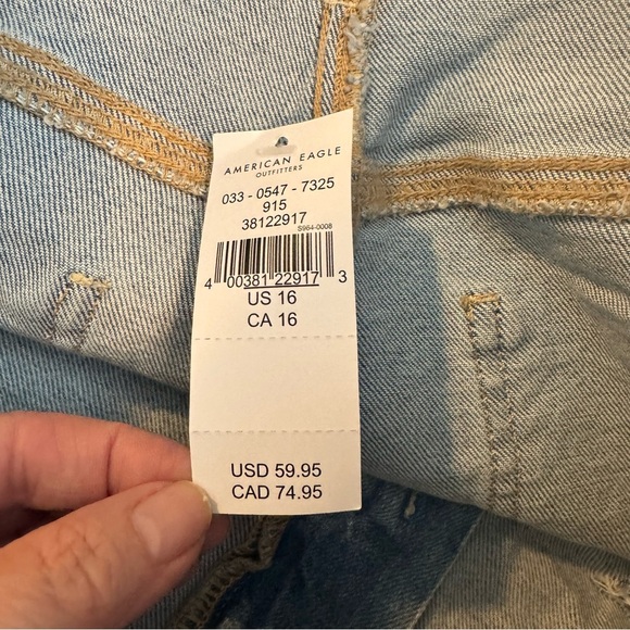 American Eagle Curvy 90s Boyfriend Short NWT - Picture 5 of 8